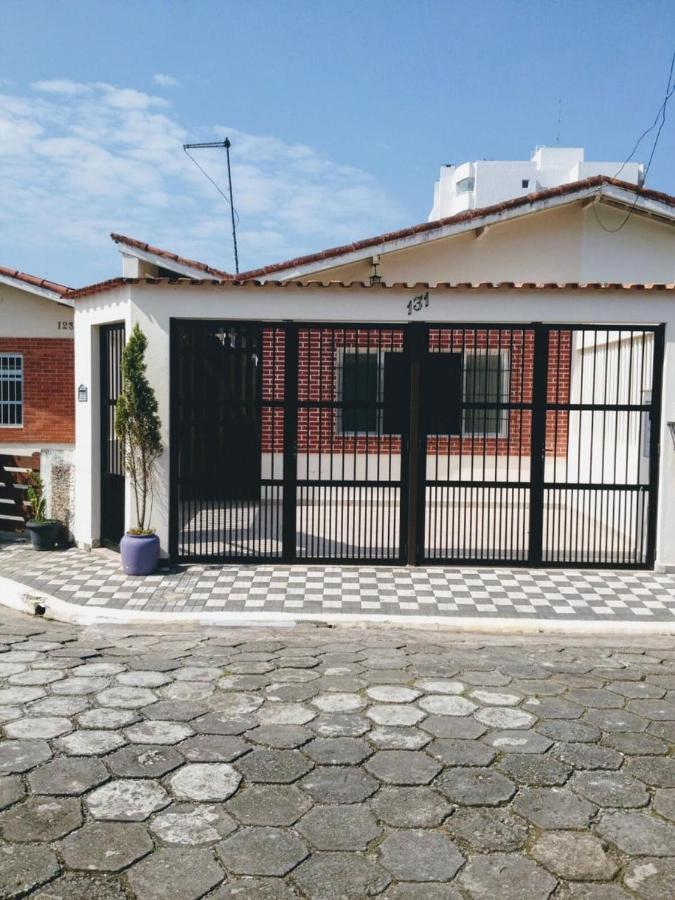 Temporada Na Praia Em Mongagua Sp Exterior photo